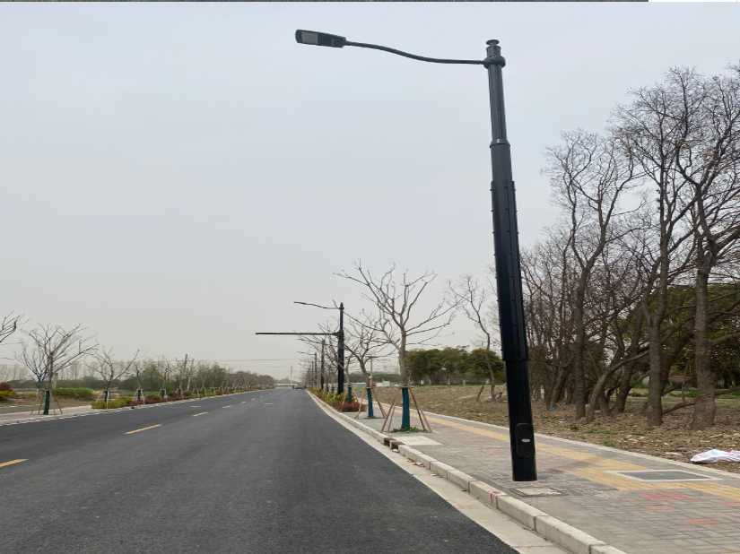 高雄市上海综合杆 太阳能路灯工程