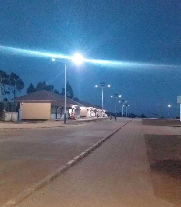 高雄市非洲科特迪瓦太阳能路灯工程